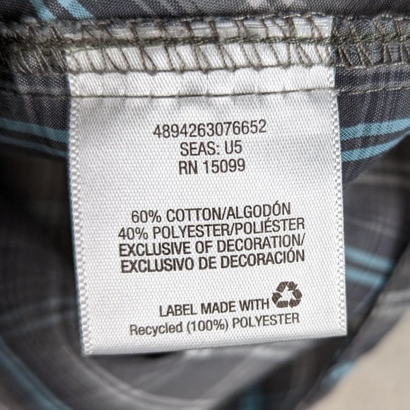 NordicTrack* Men's Short Sleeve Button Down Curved Hem Zipper Pocket Shirt~Large - Picture 4 of 13